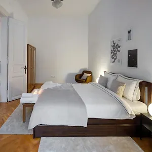 Felsoerdosor Apartmán