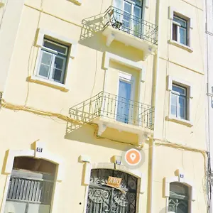 apartamento-bernardim-ribeiro-4-andar.hotels-lisbon-portugal.com/