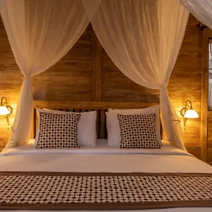 homayoon-private-villa-ubud.ubudhotelsnow.com/